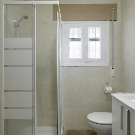 Manuel Y Paca * Коніль-де-ла-Фронтера