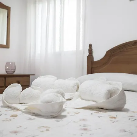 Manuel Y Paca Коніль-де-ла-Фронтера